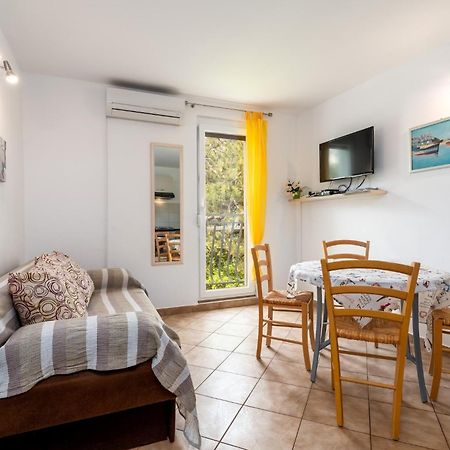 Apartments With A Parking Space Baska, Krk - 13907 Chambre photo