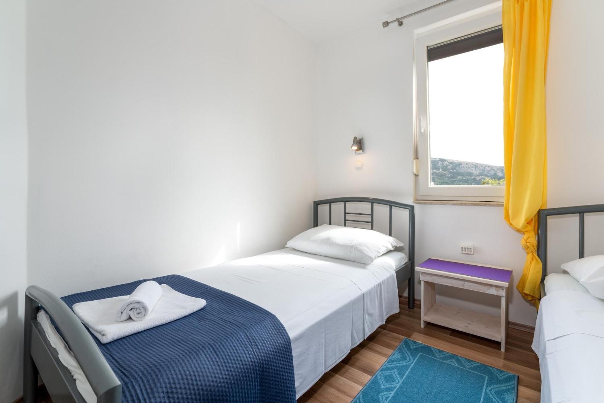 Apartments With A Parking Space Baska, Krk - 13907 Chambre photo